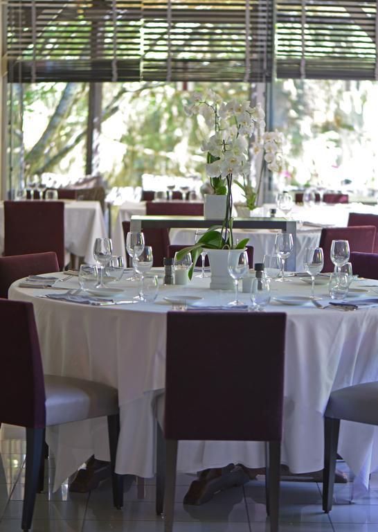 Logis Hotel - Restaurant Le Relais De Comodoliac Сен-Жуньян Екстер'єр фото